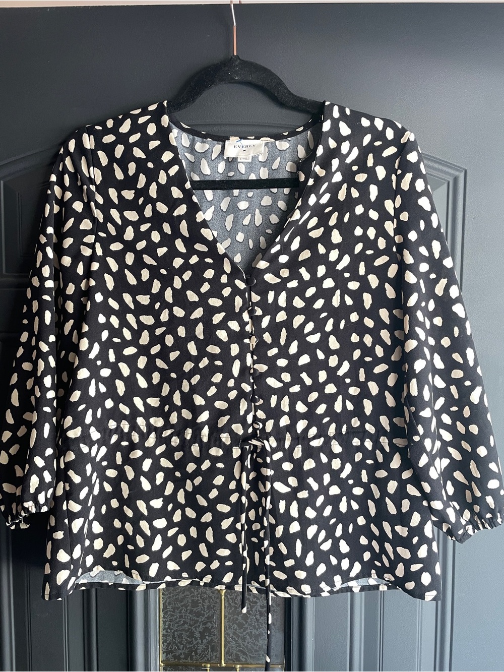 Everly Black & Cream Printed V-Neck Tie-Front Blouse